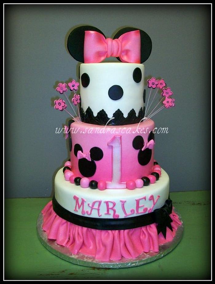 Baby Shower Cake Idea (Minnie Mouse) 
