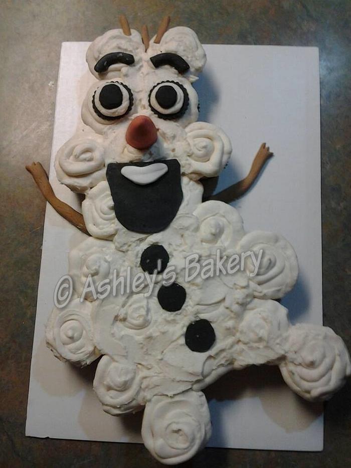 Snowman/Olaf Cupcakes Cake