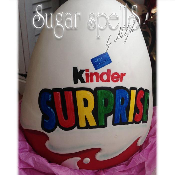 3d kinder surprise cake