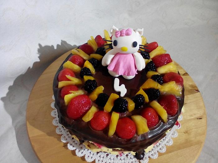 Hello Kitty fruit cake