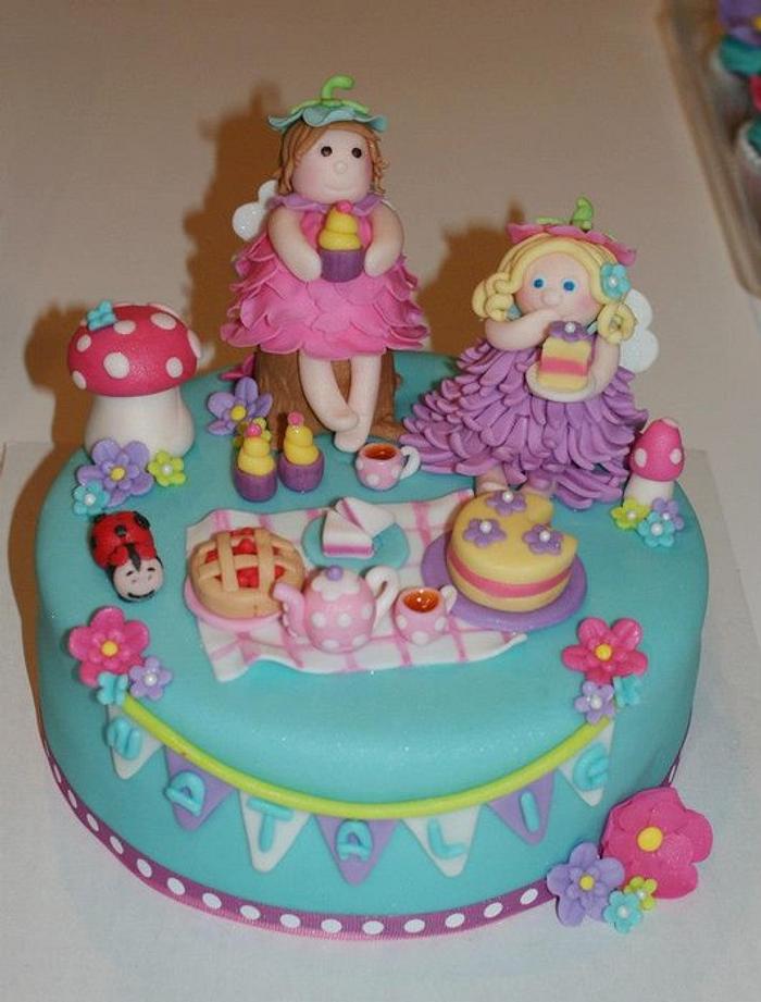 Fairy picnic cake and cupcakes