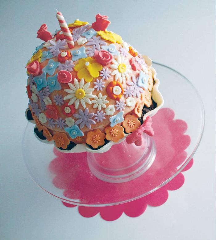 Giant flower cupcake