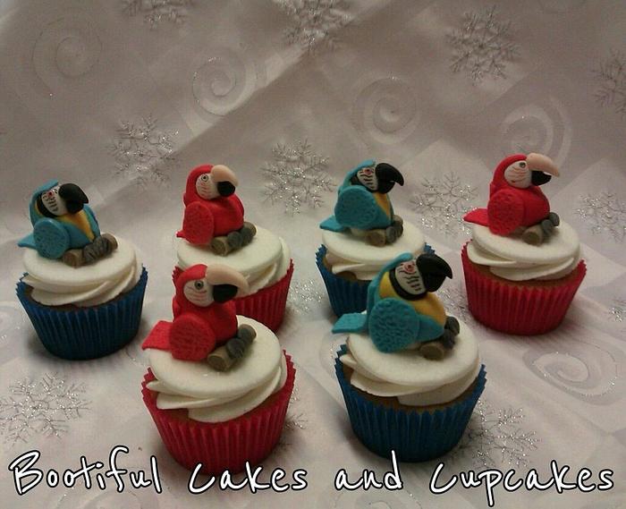 parrot cupcakes