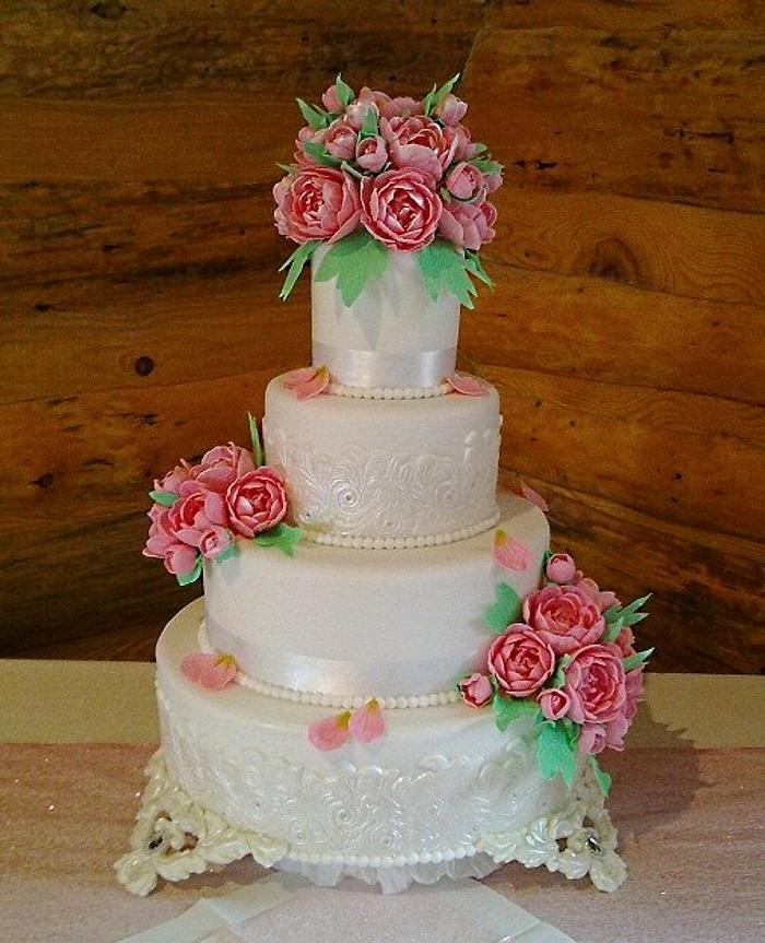 Royal pink wedding cake