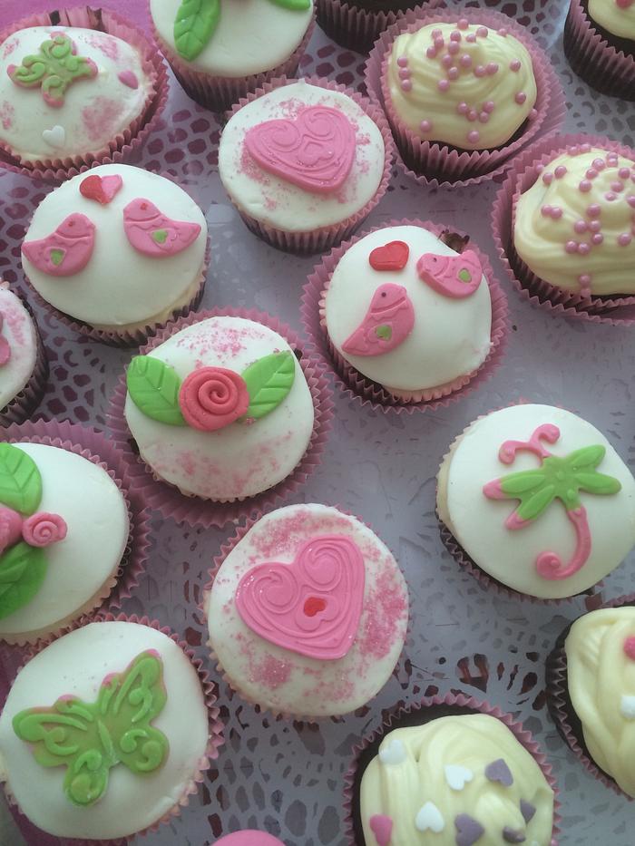 Pinky Cupcakes