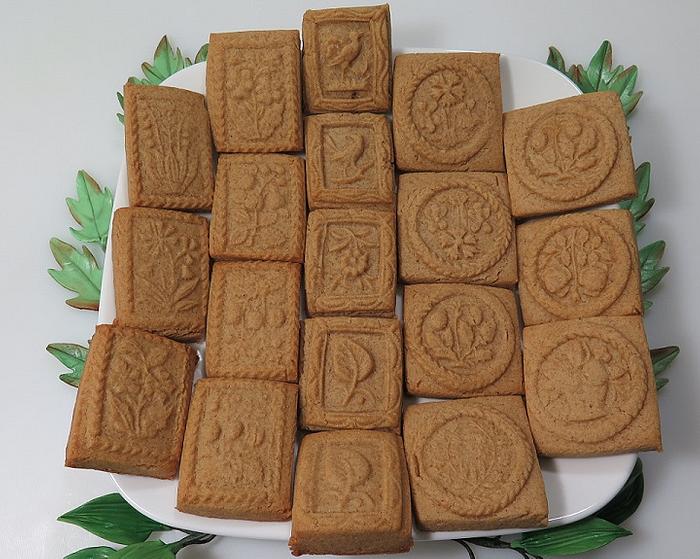 Dutch Speculaas Cookies with springerle molds.