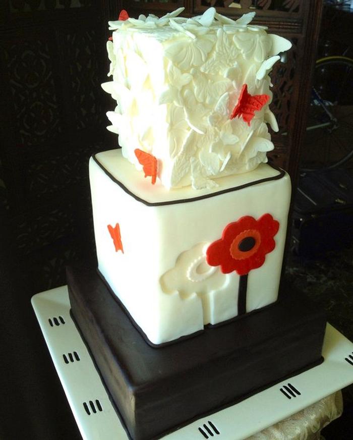 Poppy and Butterflies cake