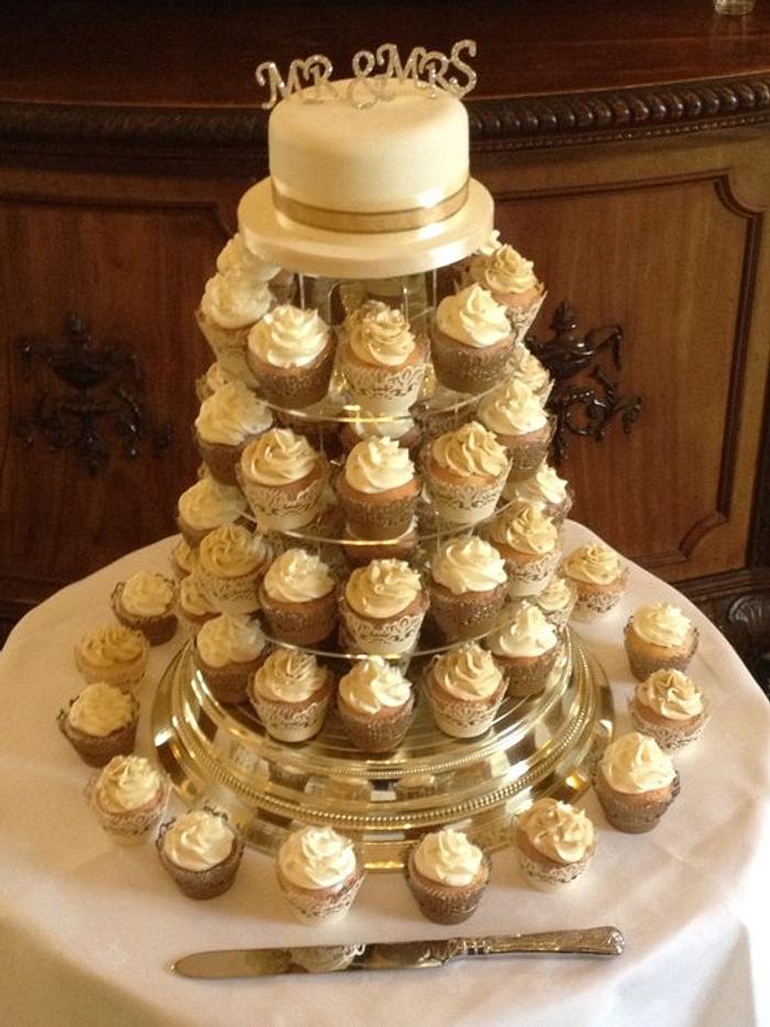 Kerry's cupcake wedding...