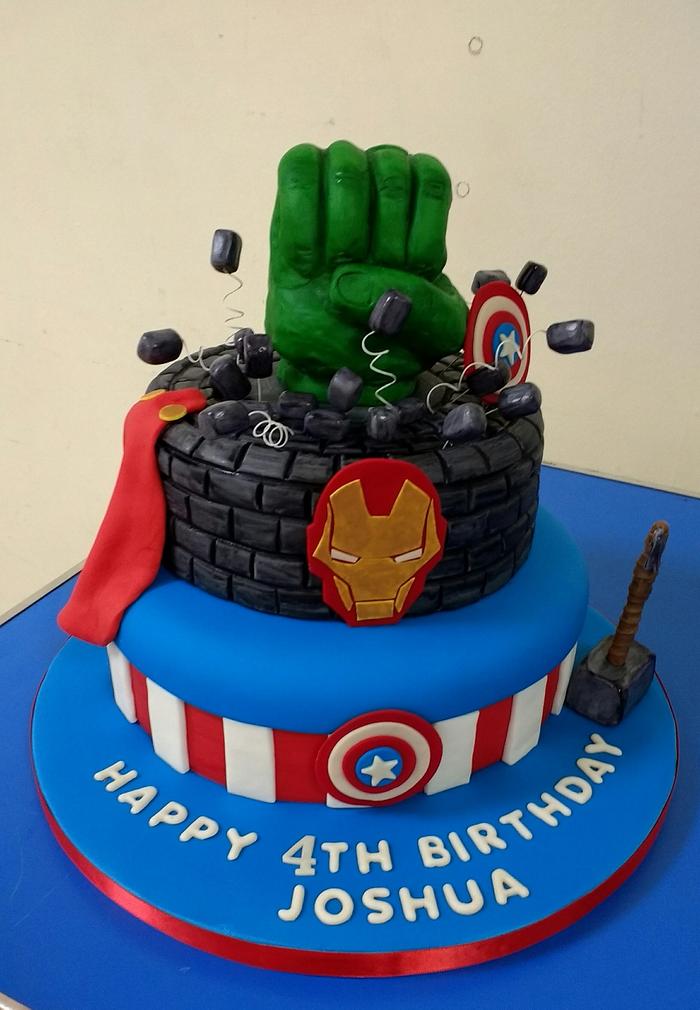 Hulk and Avengers cake
