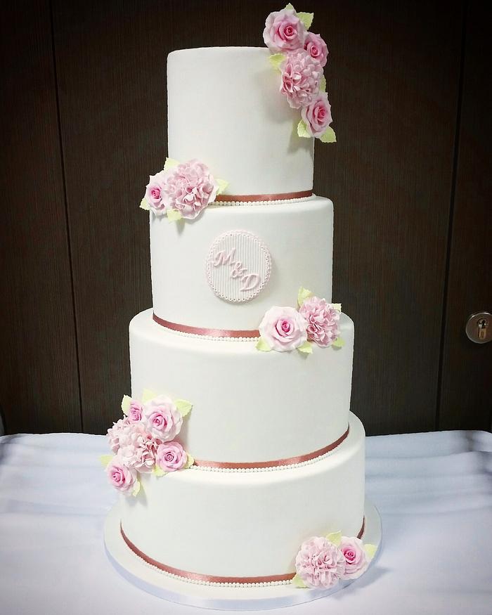 Romantic Wedding Cake 