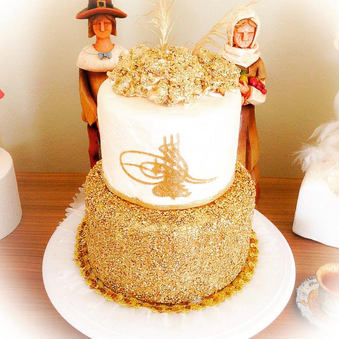 Edible gold sequins cake