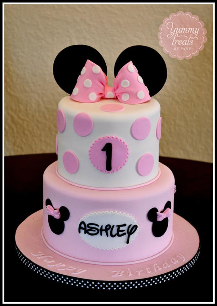 Pink Minnie Cake!