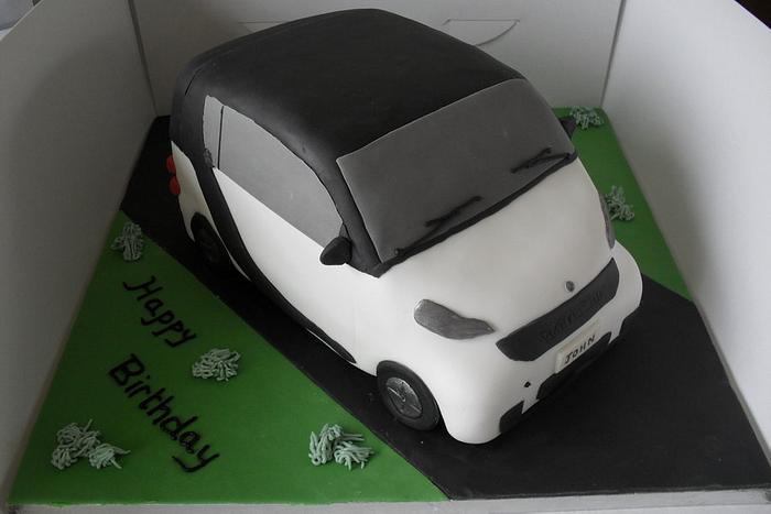 smart car birthday cake 