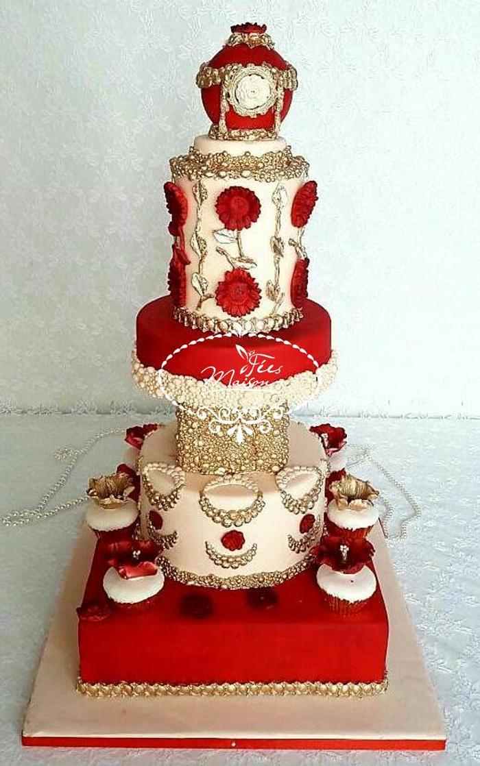 Majestic and original wedding cake