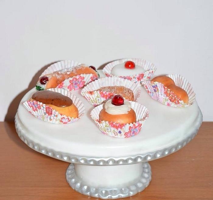 Pasticcini cakes