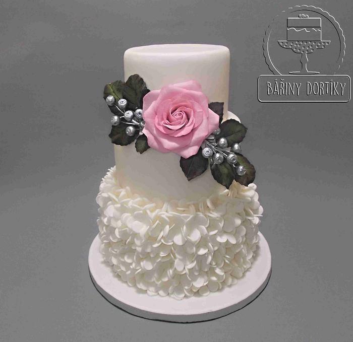 Wedding cake - Decorated Cake by cakeBAR - CakesDecor