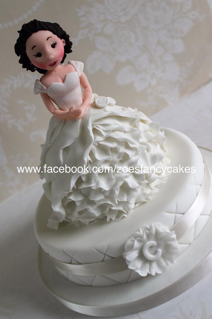 Bride doll cake or cupcake - tutorial