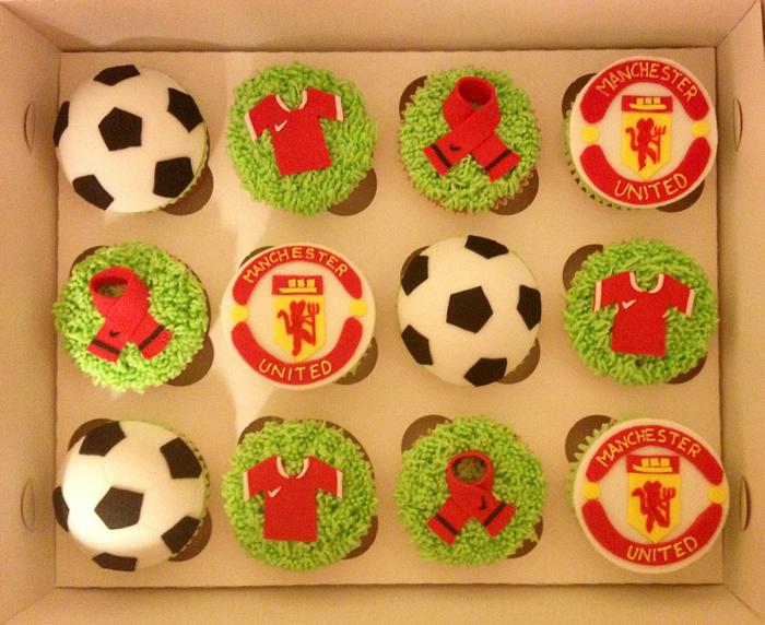 Man United birthday cupcakes