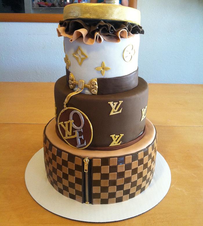 Louis Vuitton - Decorated Cake by Wendy - CakesDecor
