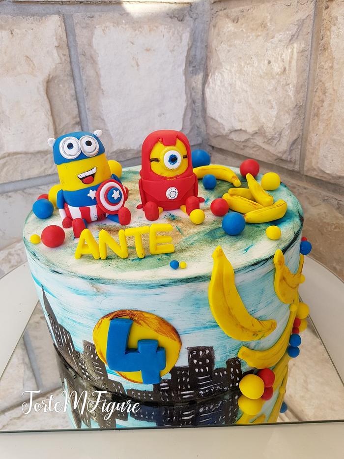 Minnions superheroes cake