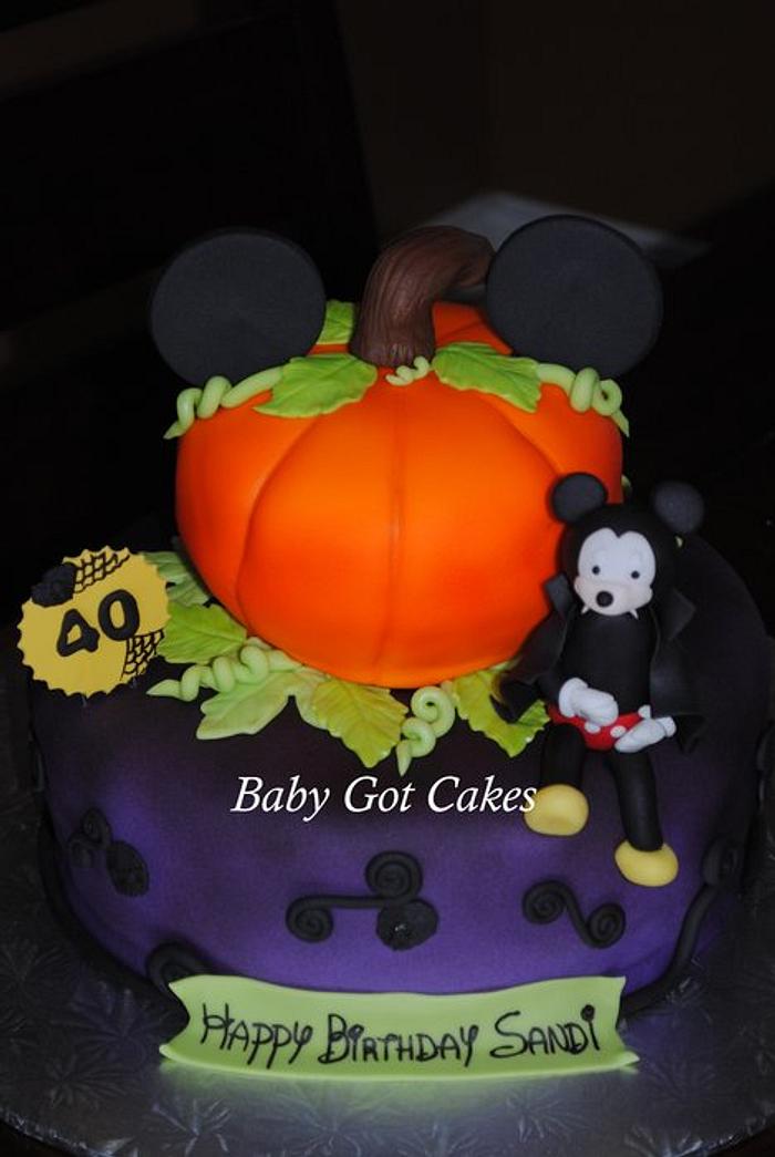 Mickey Mouse Halloween Cupcakes - The Mommy Mouse Clubhouse