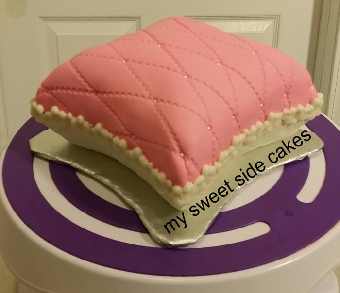 my second pillow cake....