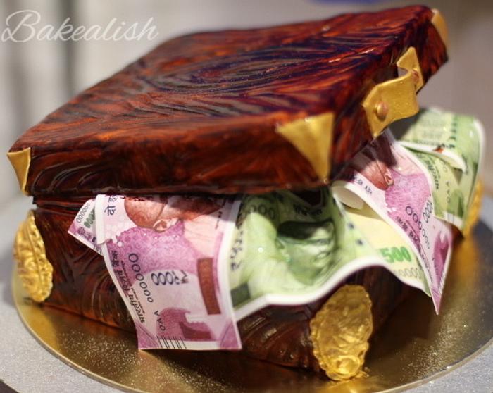 Antique money box cake 