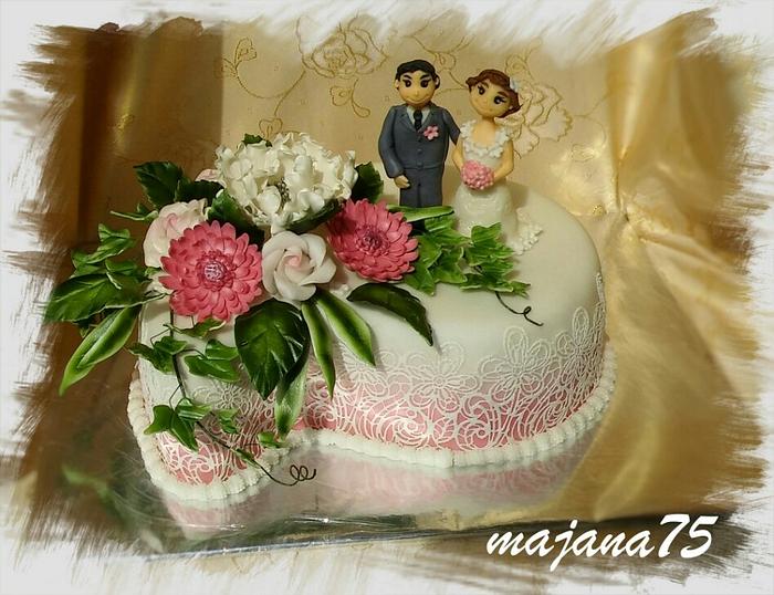 wedding cake with figures