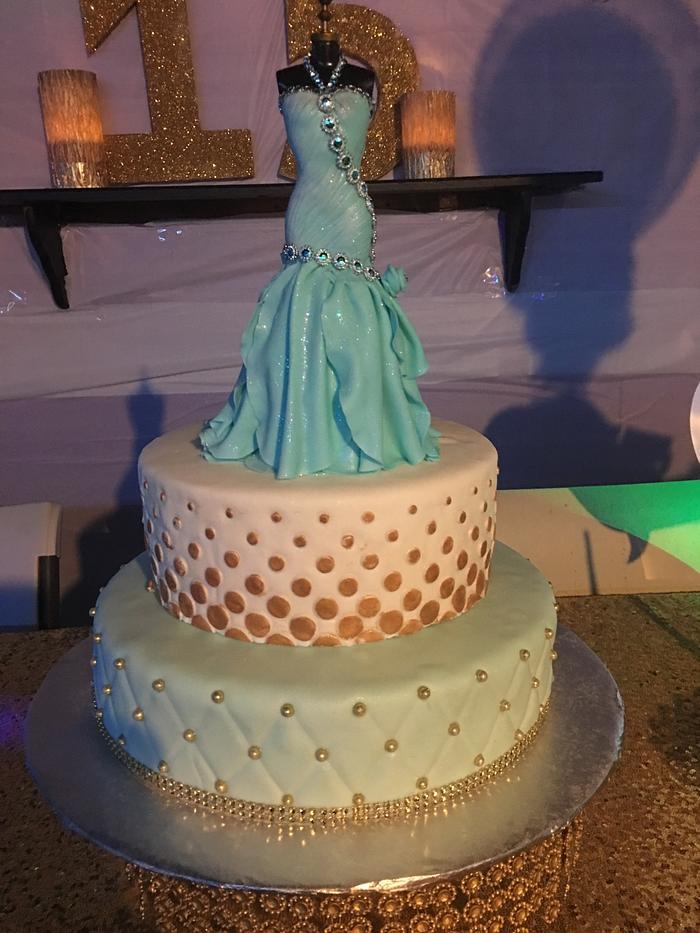 Quinceaneara Cake - Sweet Fifteen