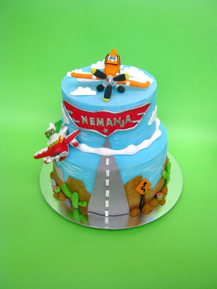 Disney planes cake