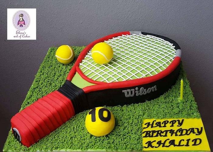 Tennis racket cake 