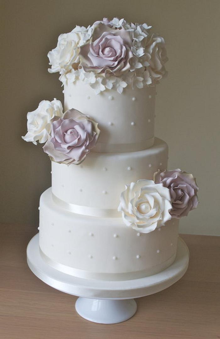 Vintage Roses Wedding Cake