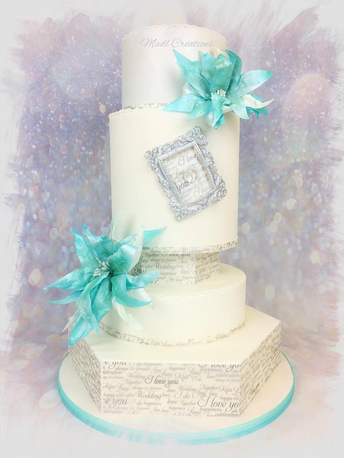 Wedding cake love