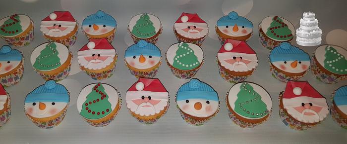 Christmas cupcakes.