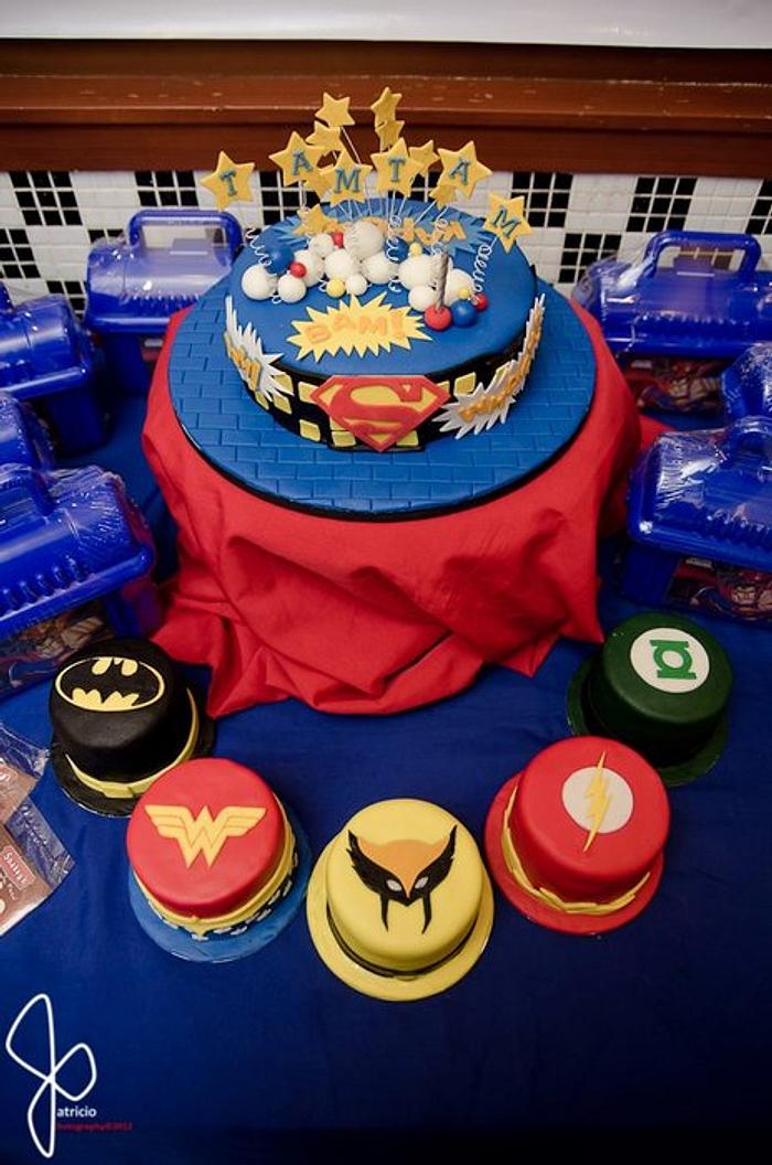 Justice League Themed Cakes