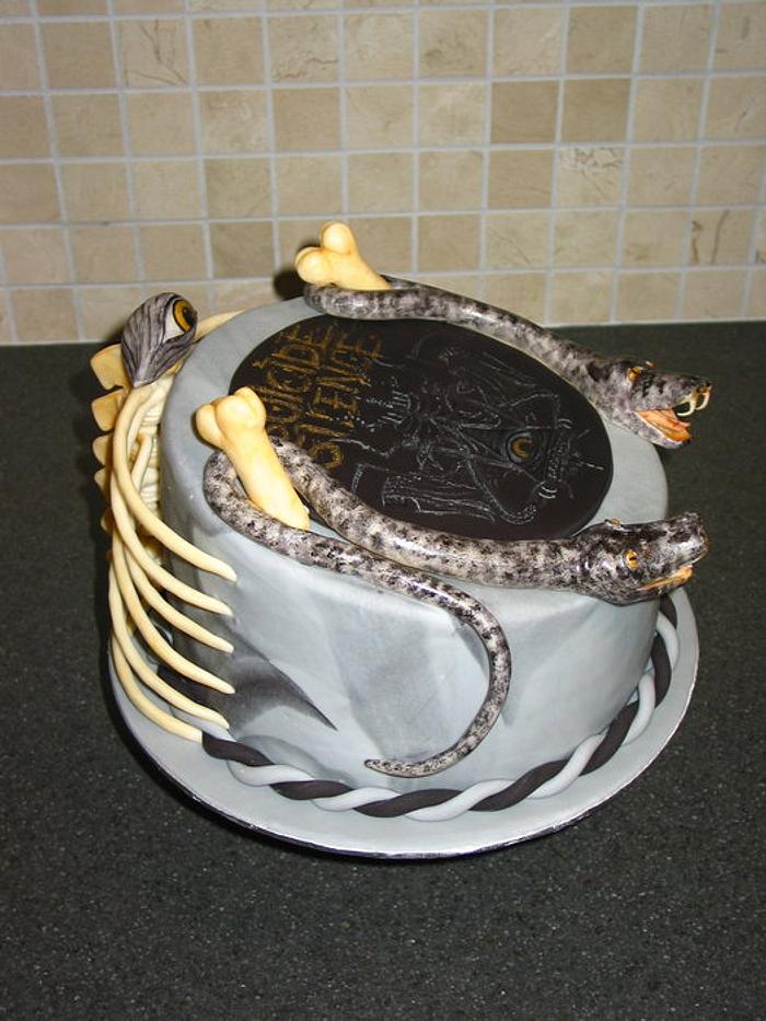 Metal band cake