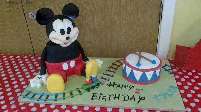 mickey and toys cake