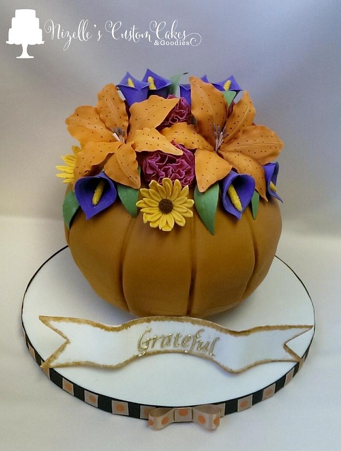 Pumpkin Centerpiece Cake