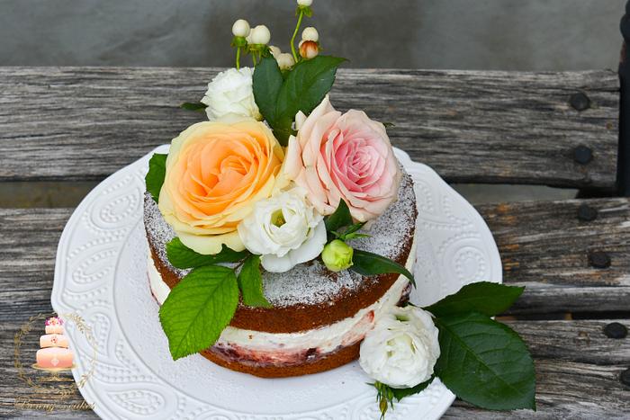 Victoria sponge with real flowers