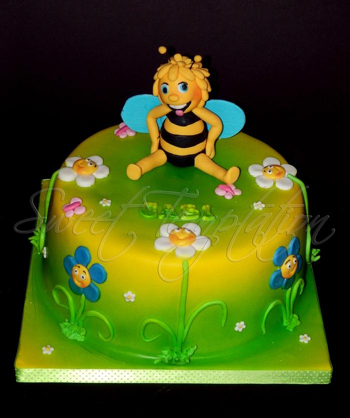 Bee Maja Cake