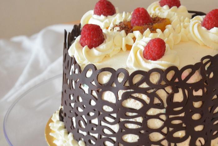 Chocolate collar cake 