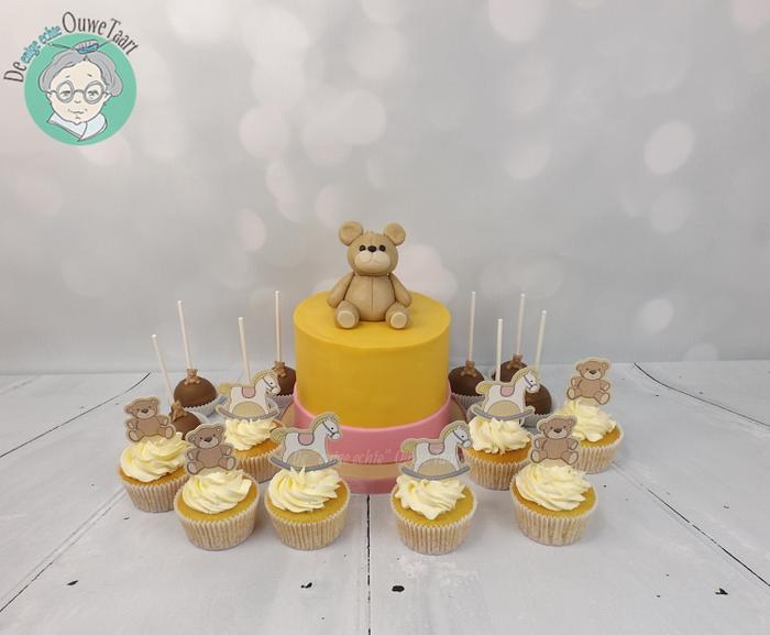 babyshower cake, cupcakes and cakepops