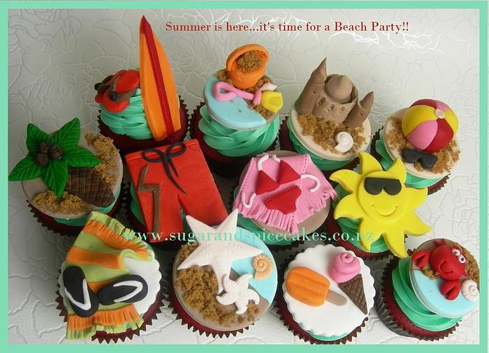 Beach themed Cupcakes with fondant decor