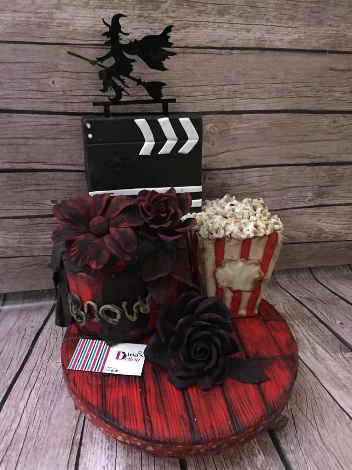 Halloween cinema cake 