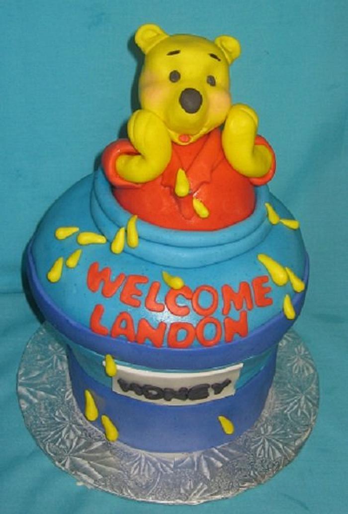 Pooh Babyshower Cake 
