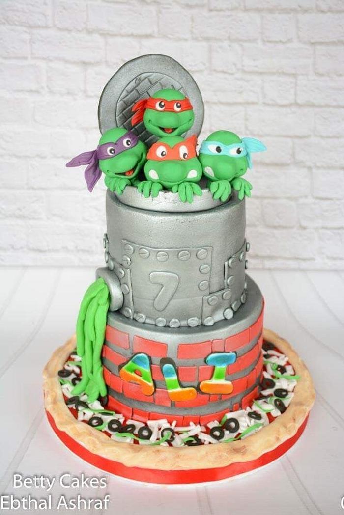 My first Ninja turtles Cake. Hope you liked. 