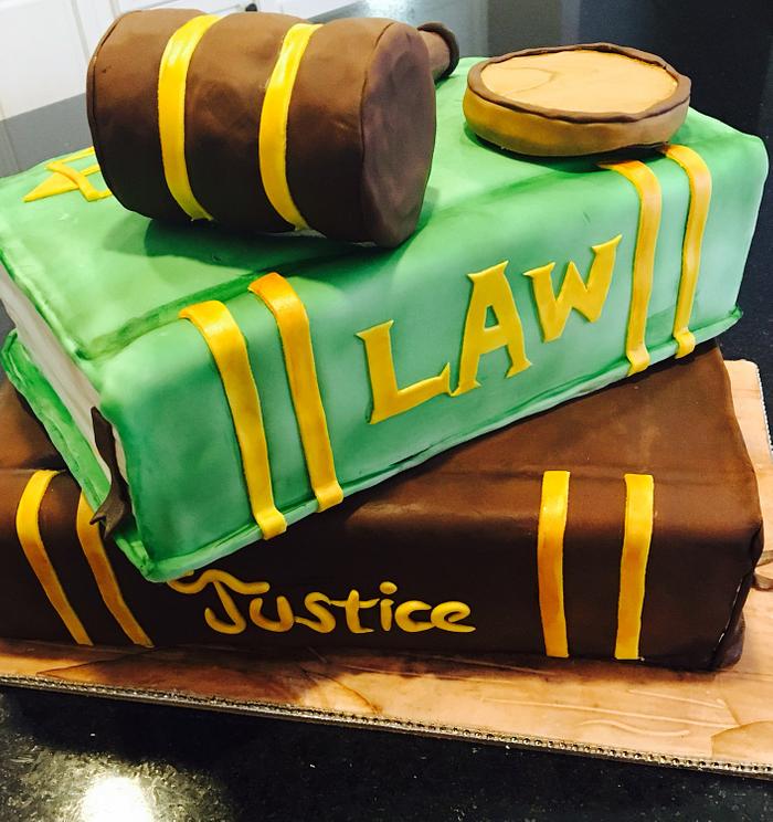 Judge retirement cake