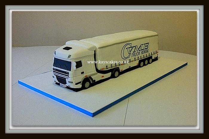 DAF 105 Lorry Cake with Trailer and Curtains