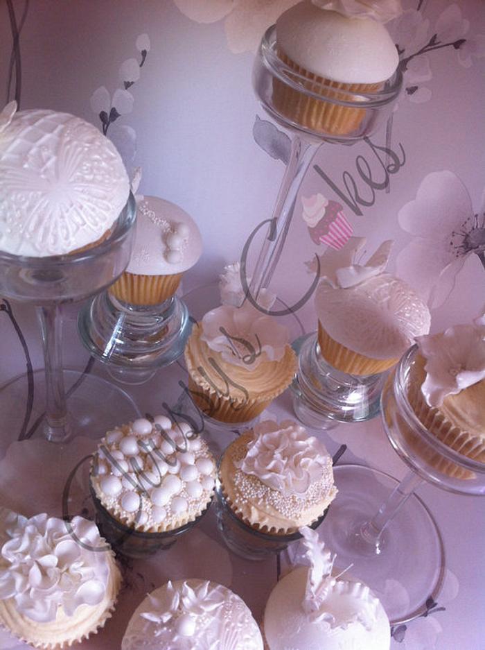 Elegant Wedding Cupcakes 