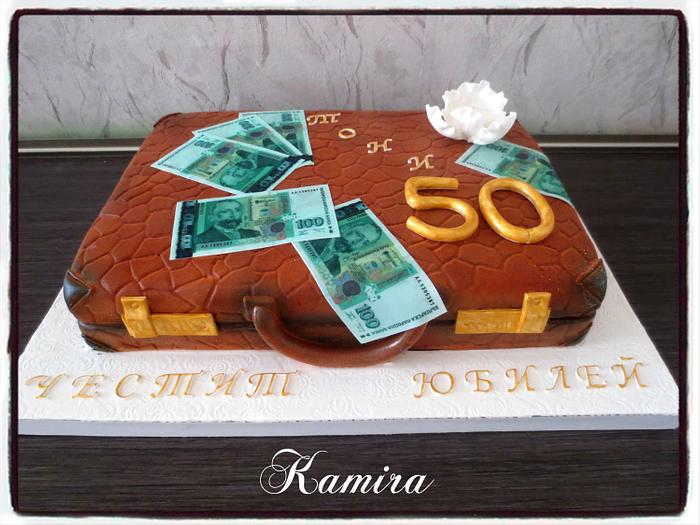 Cake suitcase with money